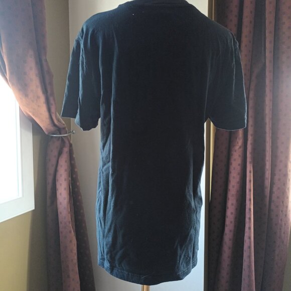 Forever 21 Mens Basic Tee - Picture 2 of 3